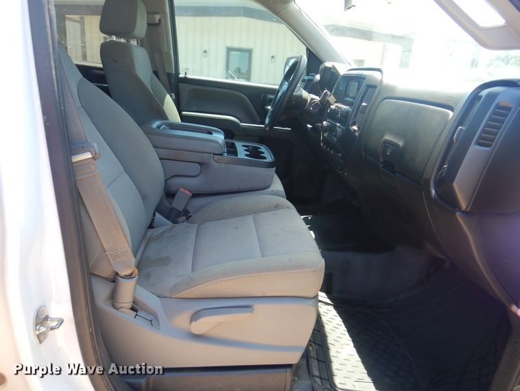 image for item DG8666 2014 Chevrolet Silverado 1500  Crew Cab pickup truck