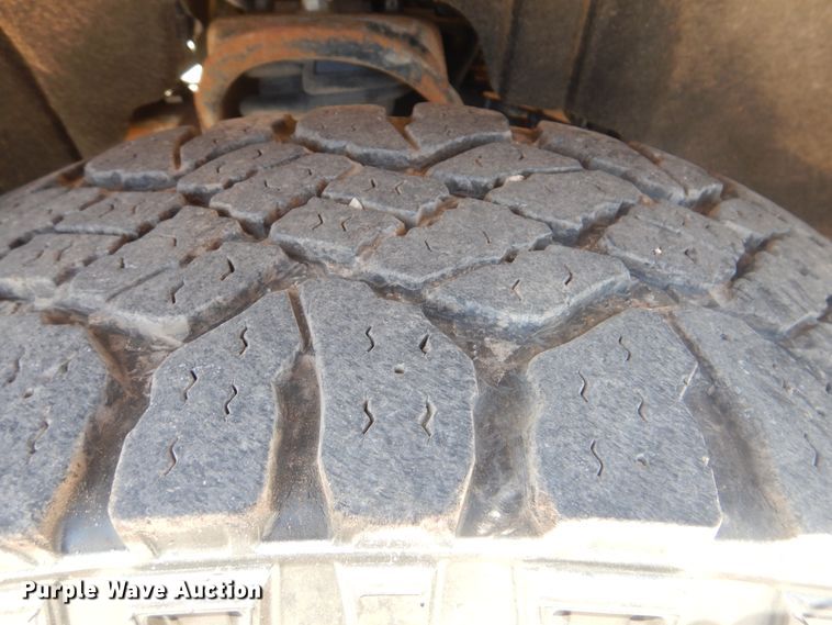 image for item DG8666 2014 Chevrolet Silverado 1500  Crew Cab pickup truck