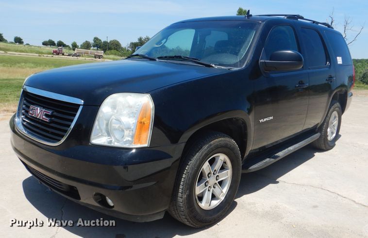 image for item DG8667 2011 GMC Yukon  SUV