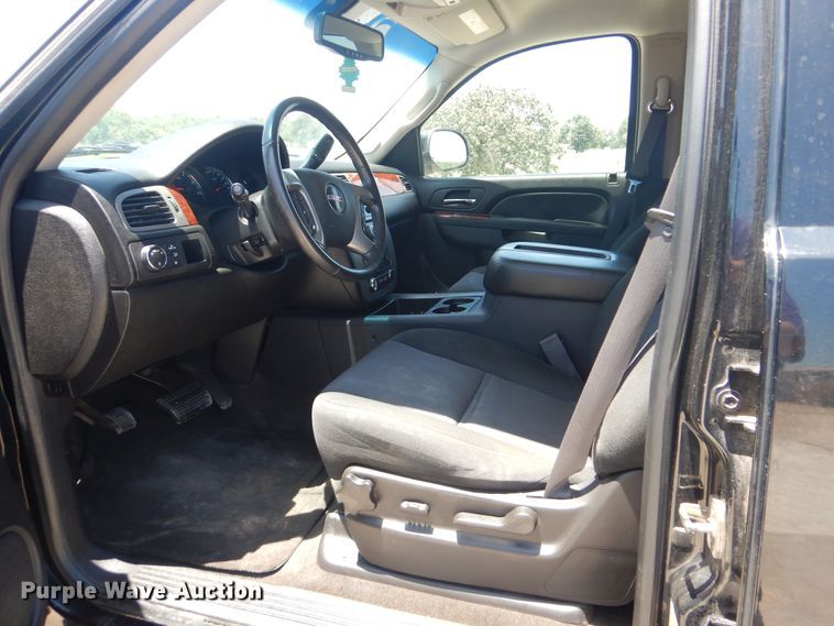 image for item DG8667 2011 GMC Yukon  SUV