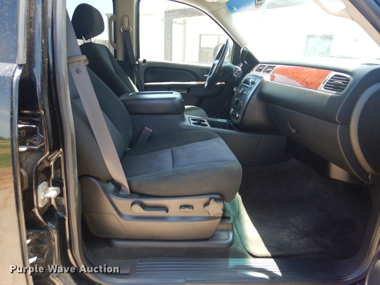 image for item DG8667 2011 GMC Yukon  SUV