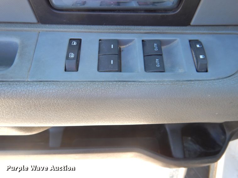 image for item DG8742 2014 Ford F150  SuperCrew pickup truck