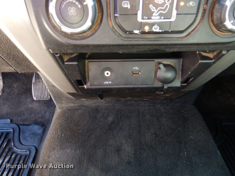 image for item DG8742 2014 Ford F150  SuperCrew pickup truck