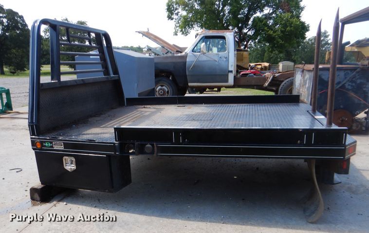 image for item DG8743 Hydraulic bale bed