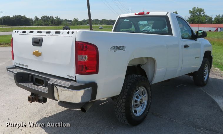 image for item DH1050 2014 Chevrolet Silverado 2500  pickup truck