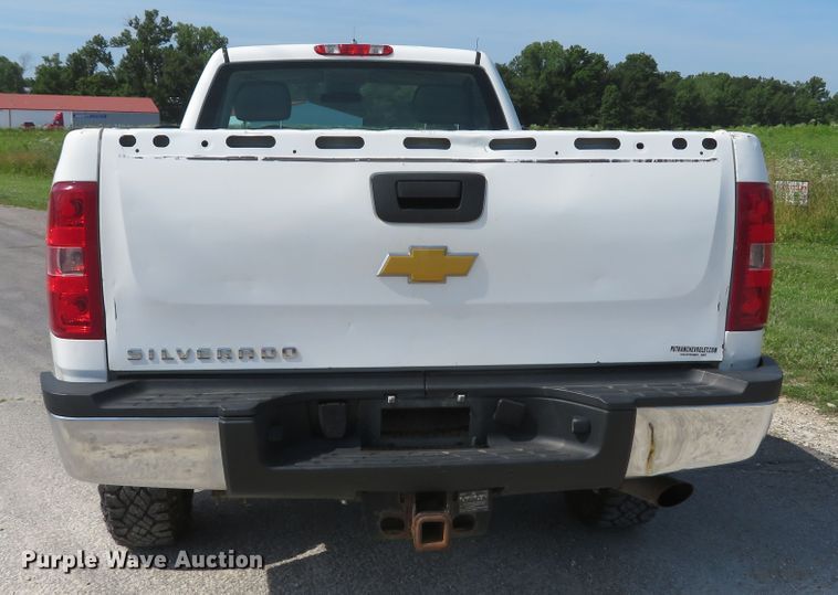 image for item DH1050 2014 Chevrolet Silverado 2500  pickup truck
