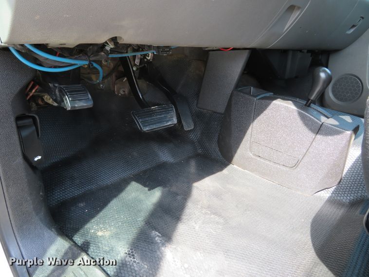 image for item DH1050 2014 Chevrolet Silverado 2500  pickup truck