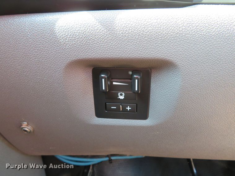 image for item DH1050 2014 Chevrolet Silverado 2500  pickup truck