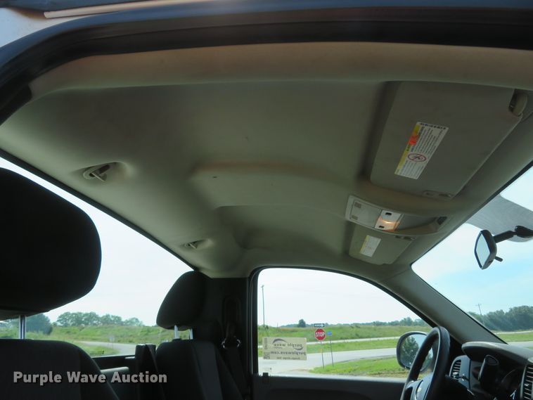 image for item DH1050 2014 Chevrolet Silverado 2500  pickup truck