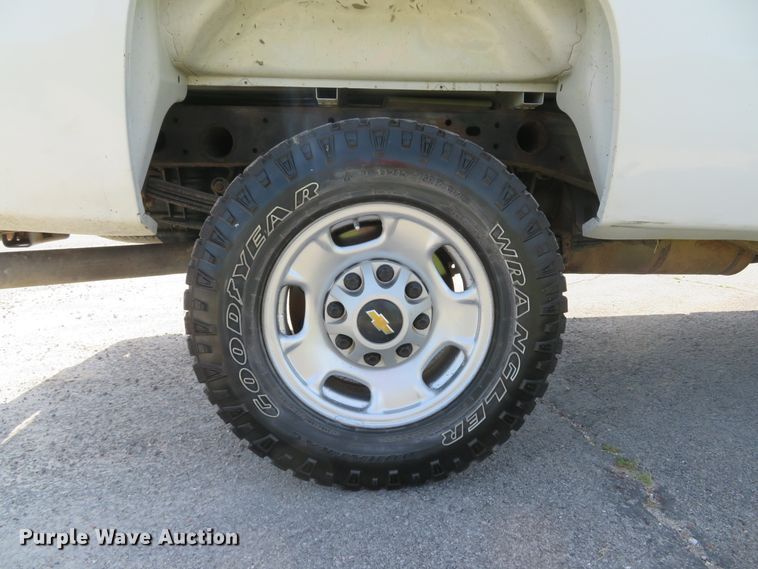 image for item DH1050 2014 Chevrolet Silverado 2500  pickup truck