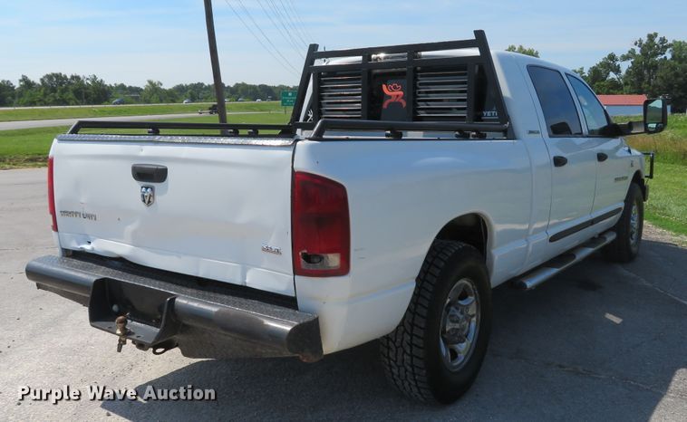 image for item DH1051 2006 Dodge Ram 2500HD  Mega Cab pickup truck