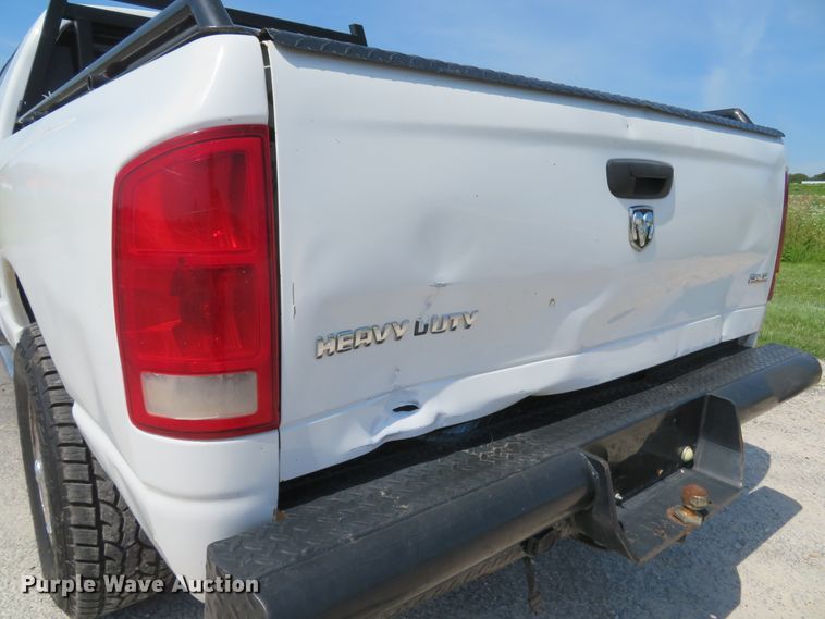 image for item DH1051 2006 Dodge Ram 2500HD  Mega Cab pickup truck