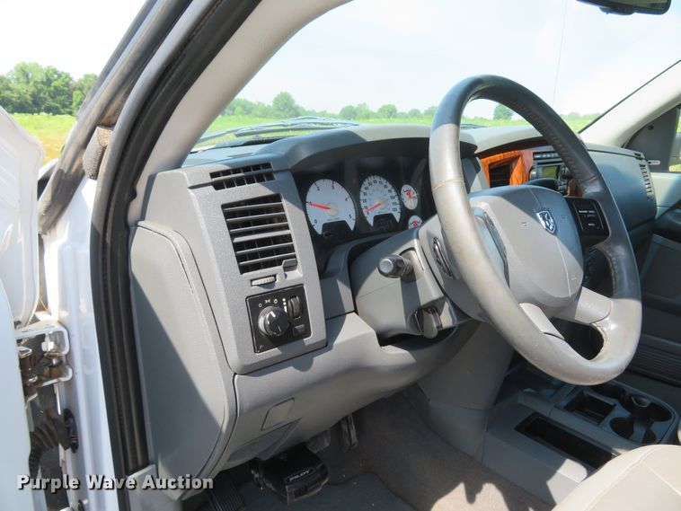 image for item DH1051 2006 Dodge Ram 2500HD  Mega Cab pickup truck