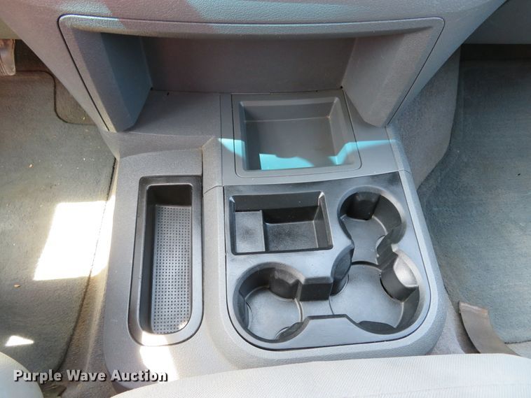 image for item DH1051 2006 Dodge Ram 2500HD  Mega Cab pickup truck