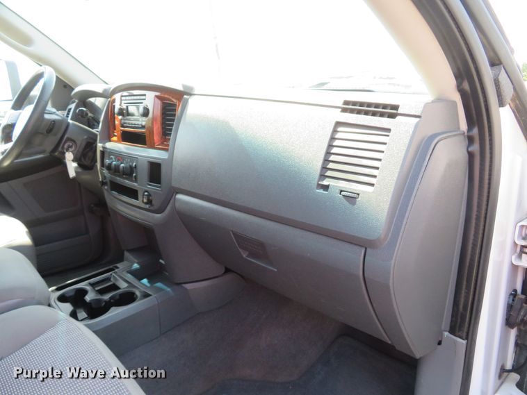 image for item DH1051 2006 Dodge Ram 2500HD  Mega Cab pickup truck