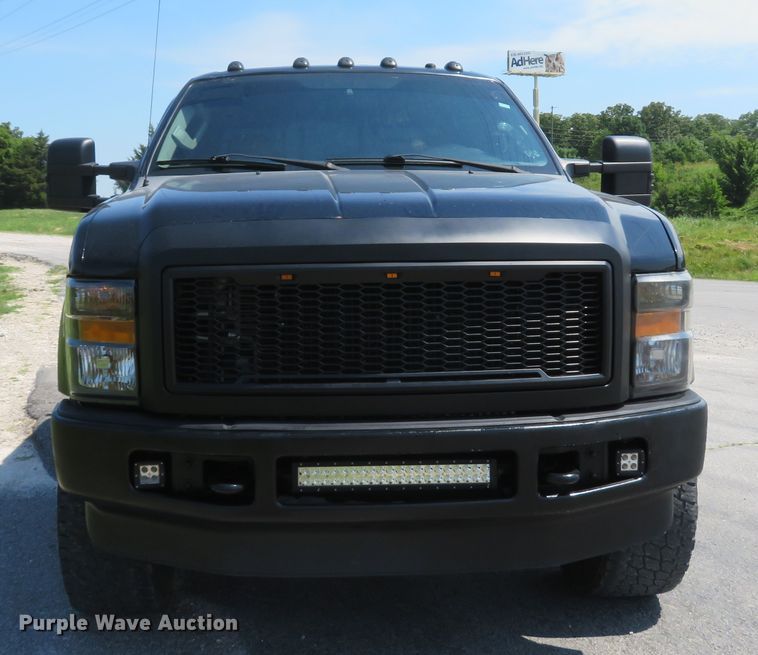 image for item DH1052 2008 Ford F350 Super Duty King Ranch  Crew Cab pickup truck