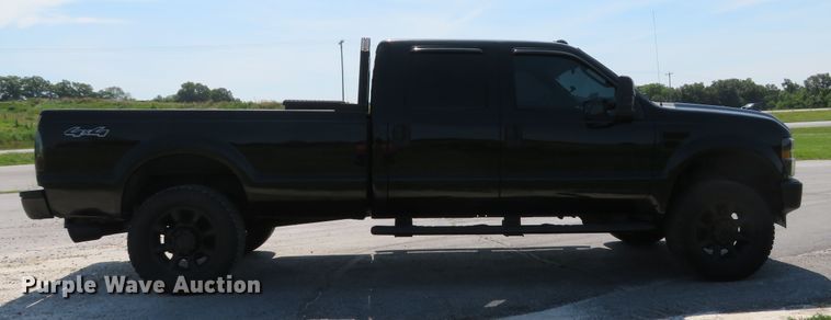 image for item DH1052 2008 Ford F350 Super Duty King Ranch  Crew Cab pickup truck