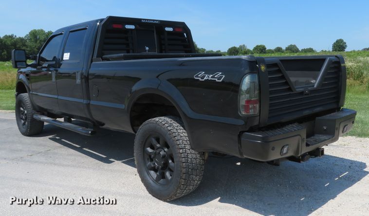 image for item DH1052 2008 Ford F350 Super Duty King Ranch  Crew Cab pickup truck