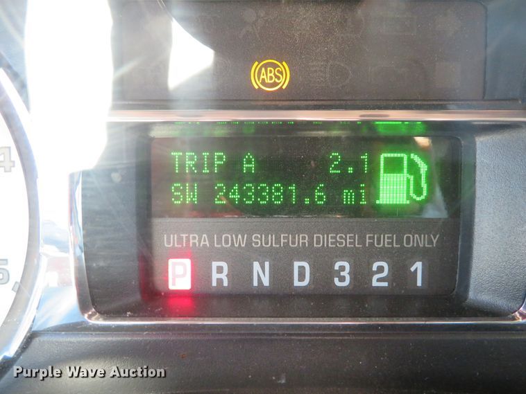 image for item DH1052 2008 Ford F350 Super Duty King Ranch  Crew Cab pickup truck