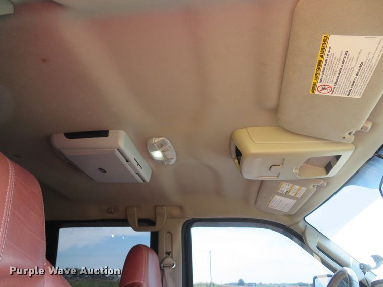 image for item DH1052 2008 Ford F350 Super Duty King Ranch  Crew Cab pickup truck