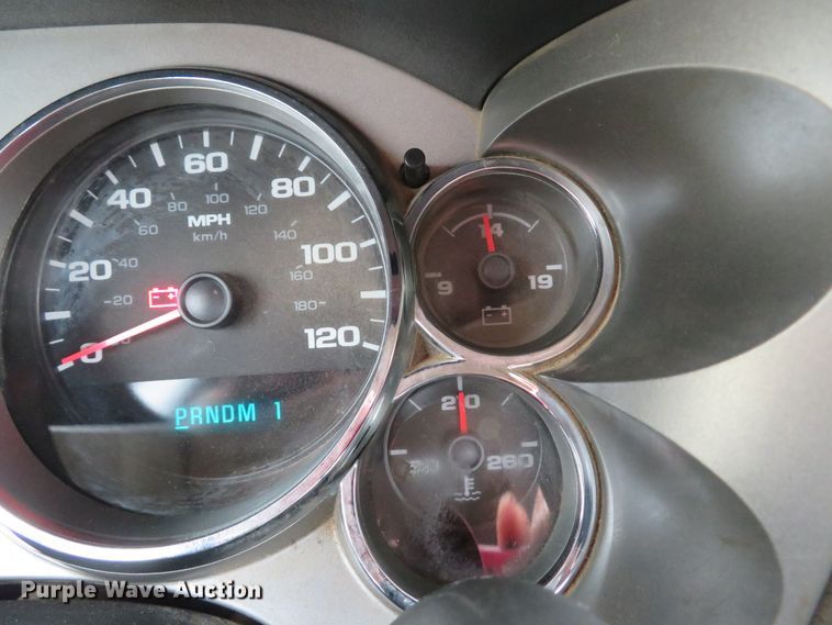 image for item DH1054 2011 GMC Sierra 2500HD  utility bed pickup truck