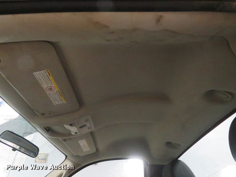 image for item DH1054 2011 GMC Sierra 2500HD  utility bed pickup truck