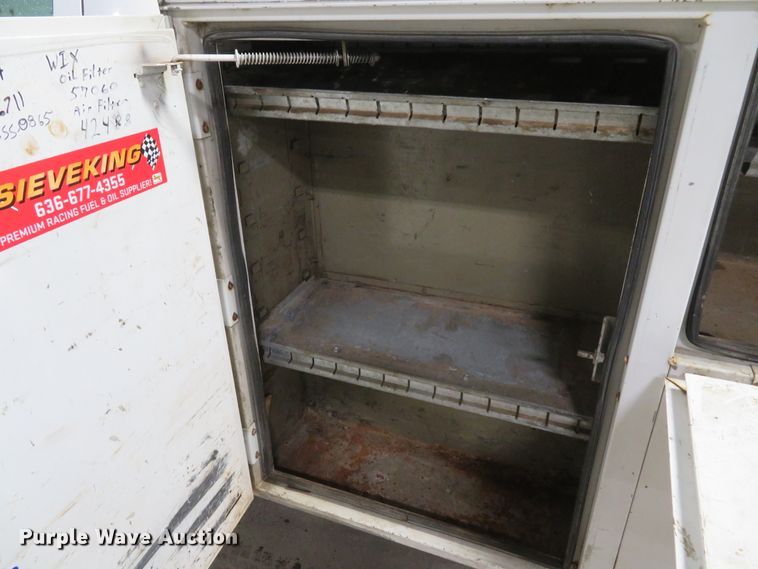 image for item DH1054 2011 GMC Sierra 2500HD  utility bed pickup truck