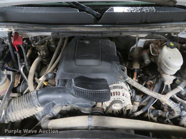 image for item DH1054 2011 GMC Sierra 2500HD  utility bed pickup truck