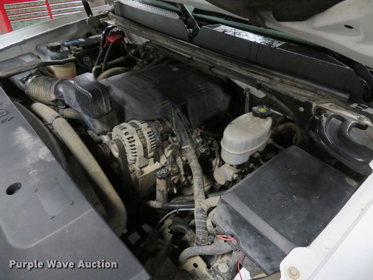 image for item DH1054 2011 GMC Sierra 2500HD  utility bed pickup truck