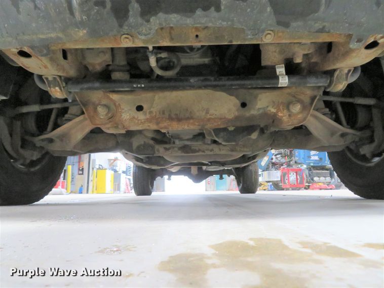 image for item DH1054 2011 GMC Sierra 2500HD  utility bed pickup truck