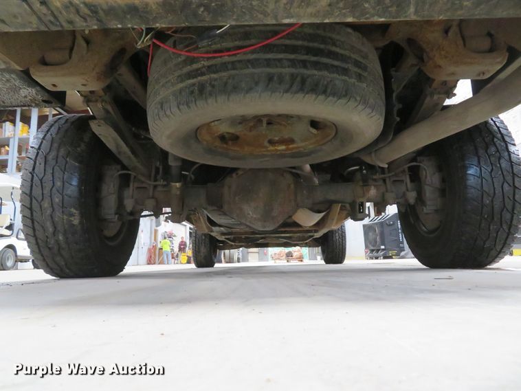 image for item DH1054 2011 GMC Sierra 2500HD  utility bed pickup truck