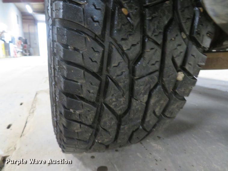 image for item DH1054 2011 GMC Sierra 2500HD  utility bed pickup truck