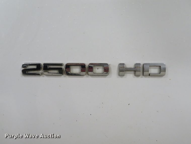 image for item DH1054 2011 GMC Sierra 2500HD  utility bed pickup truck