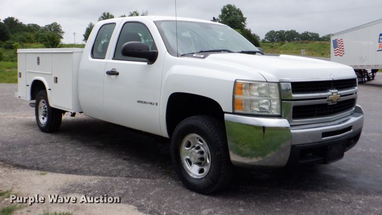 image for item DH1056 2008 Chevrolet Silverado 2500  Ext. Cab utility bed pickup truck