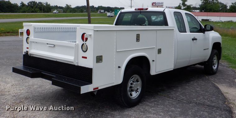 image for item DH1056 2008 Chevrolet Silverado 2500  Ext. Cab utility bed pickup truck