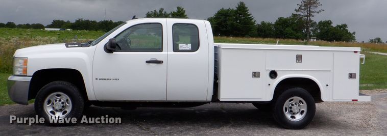 image for item DH1056 2008 Chevrolet Silverado 2500  Ext. Cab utility bed pickup truck