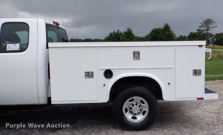 image for item DH1056 2008 Chevrolet Silverado 2500  Ext. Cab utility bed pickup truck