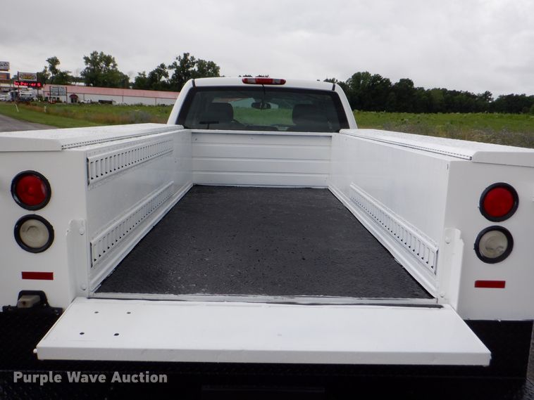 image for item DH1056 2008 Chevrolet Silverado 2500  Ext. Cab utility bed pickup truck