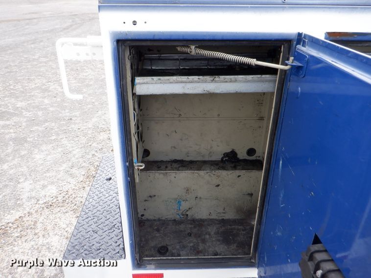 image for item DH1056 2008 Chevrolet Silverado 2500  Ext. Cab utility bed pickup truck