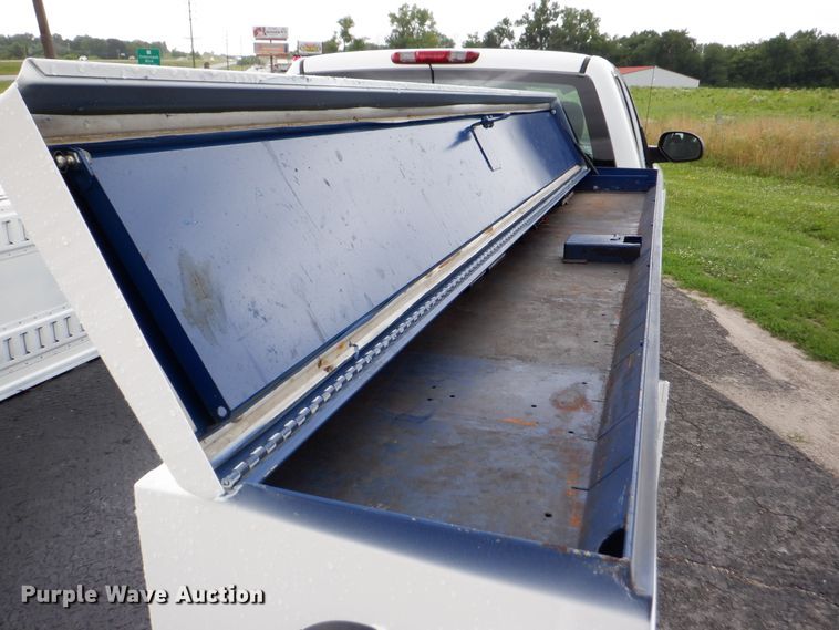 image for item DH1056 2008 Chevrolet Silverado 2500  Ext. Cab utility bed pickup truck