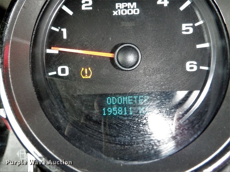 image for item DH1056 2008 Chevrolet Silverado 2500  Ext. Cab utility bed pickup truck