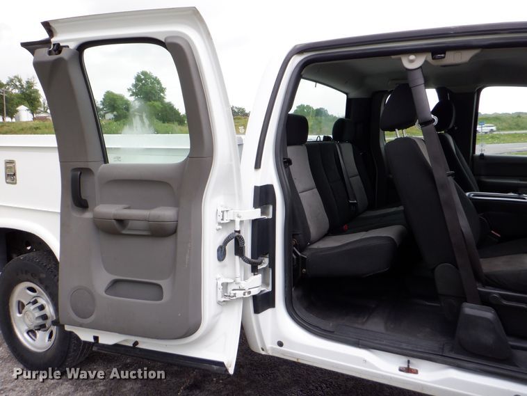 image for item DH1056 2008 Chevrolet Silverado 2500  Ext. Cab utility bed pickup truck