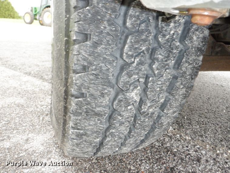 image for item DH1056 2008 Chevrolet Silverado 2500  Ext. Cab utility bed pickup truck