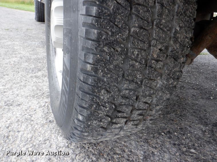 image for item DH1056 2008 Chevrolet Silverado 2500  Ext. Cab utility bed pickup truck