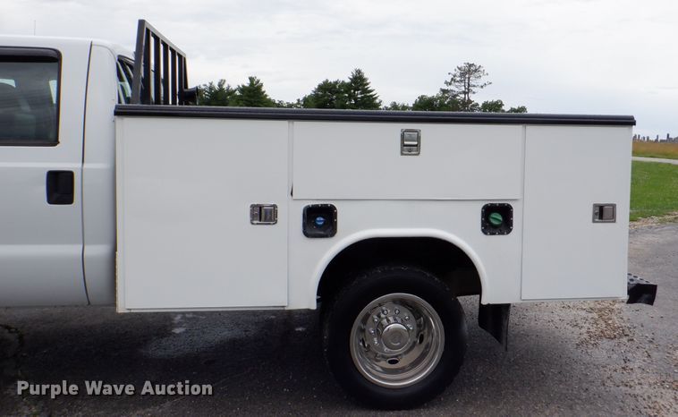 image for item DH1061 2011 Ford F450 Super Duty XL  Crew Cab utility bed truck