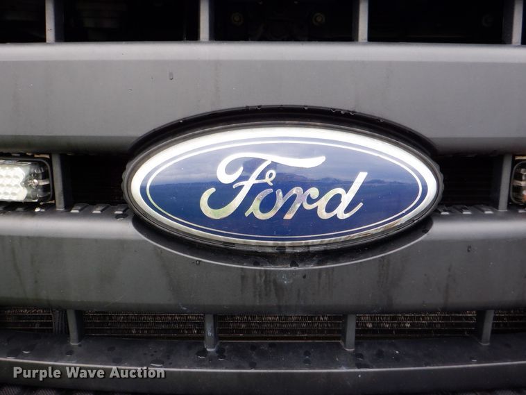 image for item DH1061 2011 Ford F450 Super Duty XL  Crew Cab utility bed truck