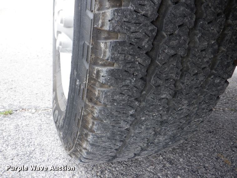 image for item DH1068 2011 Dodge Ram 2500HD  utility bed pickup truck