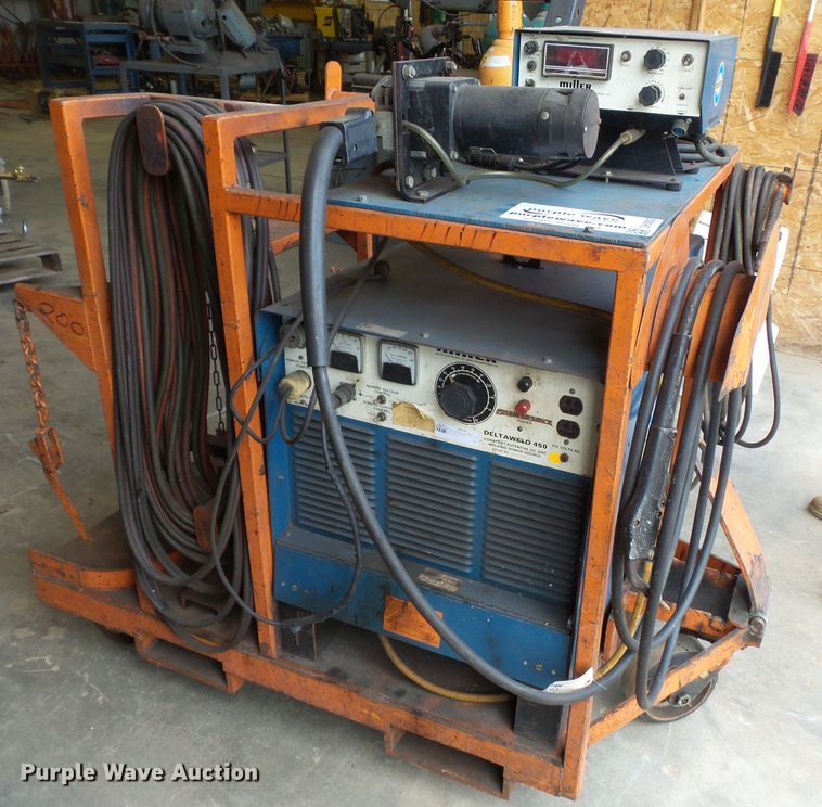 image for item DH3800 Miller Deltaweld 450 wire feed welder