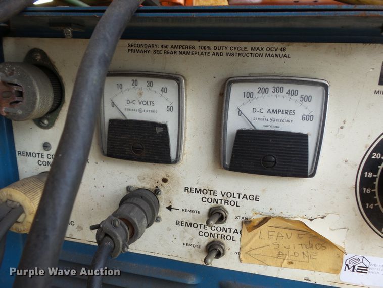 image for item DH3800 Miller Deltaweld 450 wire feed welder