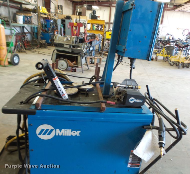 image for item DH3807 Miller Dimension 652 welder
